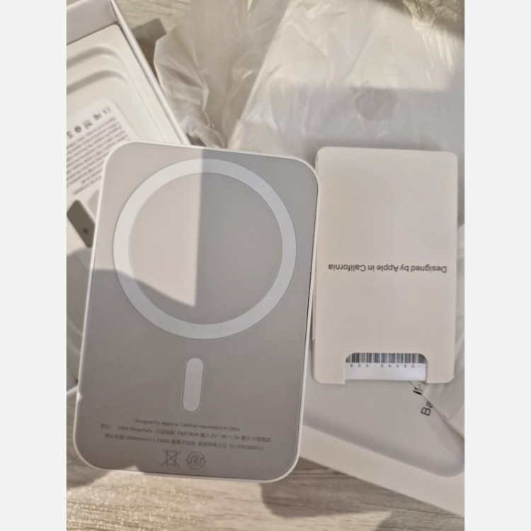 پاوربانک مگ سیف 10 هزار میلی آمپر اپل مدل Battery Pack